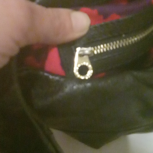 Marc by Marc jacbobs sling cross body no flaws - Picture 6 of 10